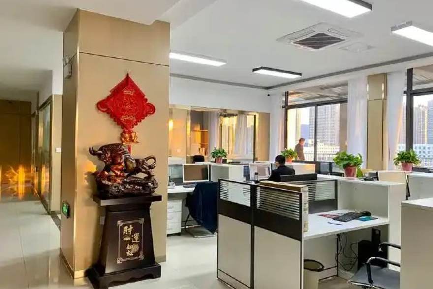 球帝 从厂队门将到社区教练：老周和他的二十人守门员小组